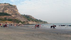 khao-takiab-beach