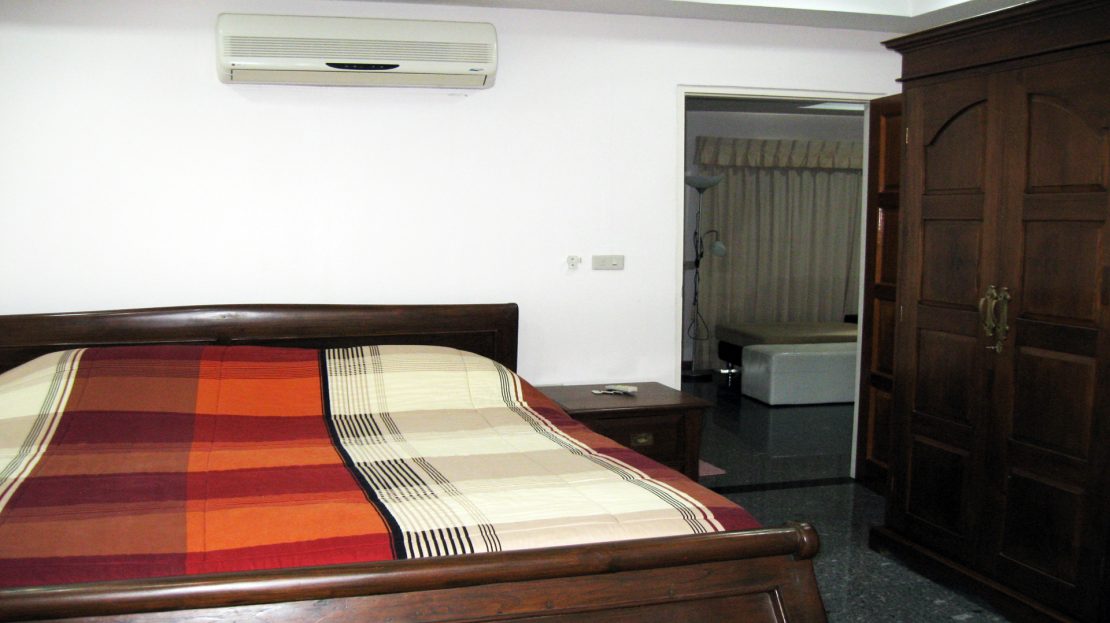 Khao Takiab beach condo for rent