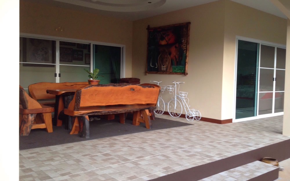 [:en]Pranburi 2 bedroom resort home[:th]Pranburi pool home porch area[:de]Pranburi pool home porch area[:]