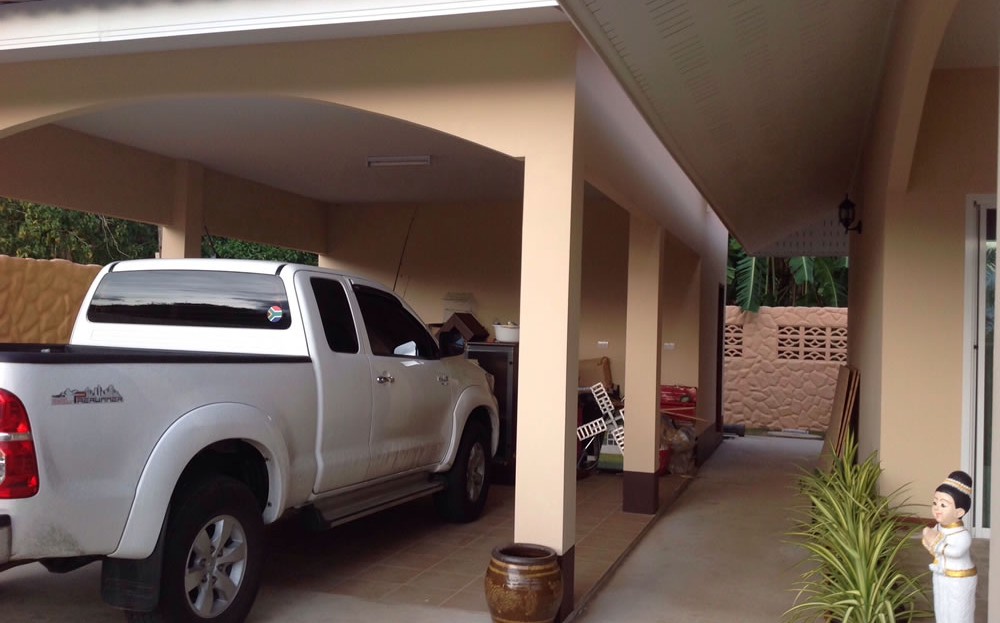 [:en]Carport in Pranburi 2 bedroom resort home[:th]Carport in Pranburi pool home[:de]Carport in Pranburi pool home[:]
