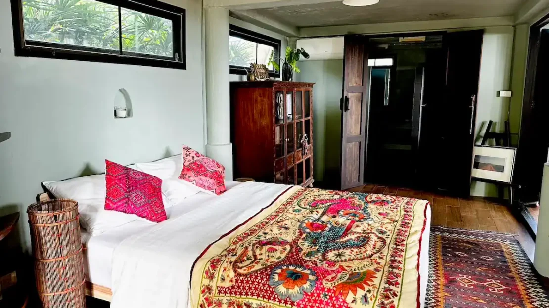 2 Bedroom Beachfront Home for Rent bedroom