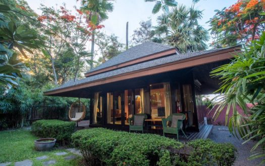 Charming Bali-Inspired Villa for Rent