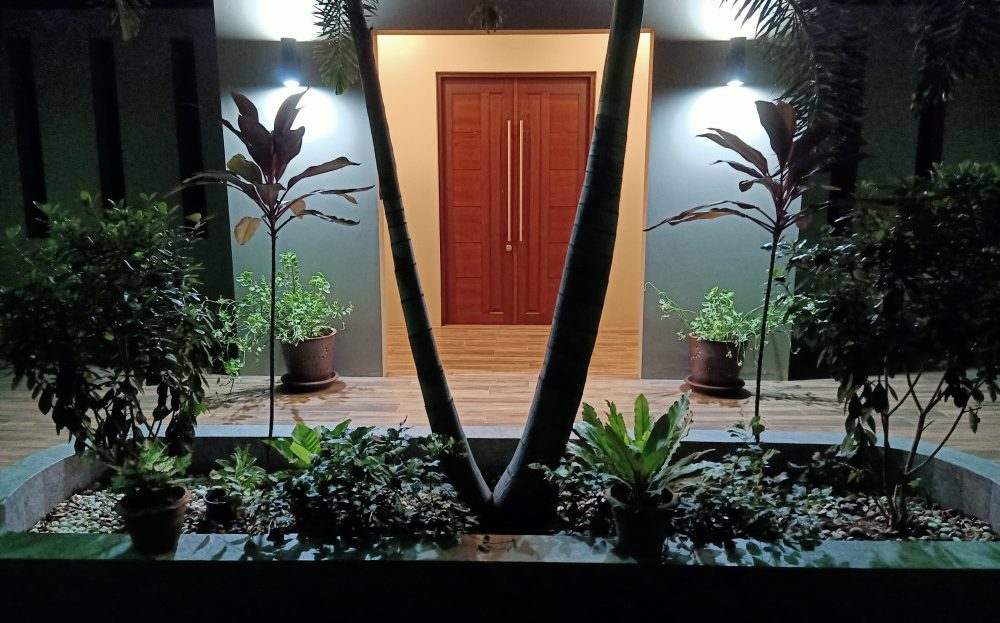 Home by the beach for sale – front porch view